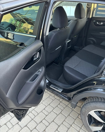 Nissan Qashqai cena 78000 przebieg: 125000, rok produkcji 2017 z Knurów małe 106